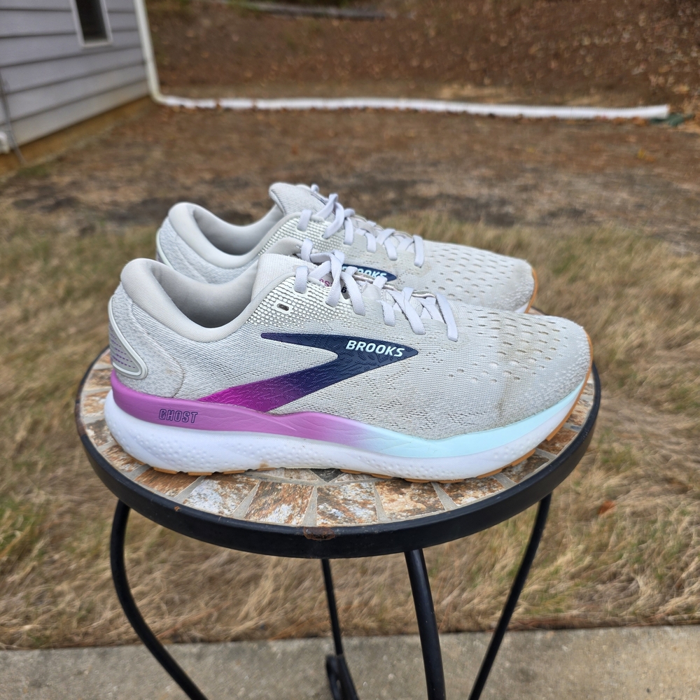Brooks Ghost 16 1204071B175 Gray Running Shoes Sneakers Womens Size 8 B